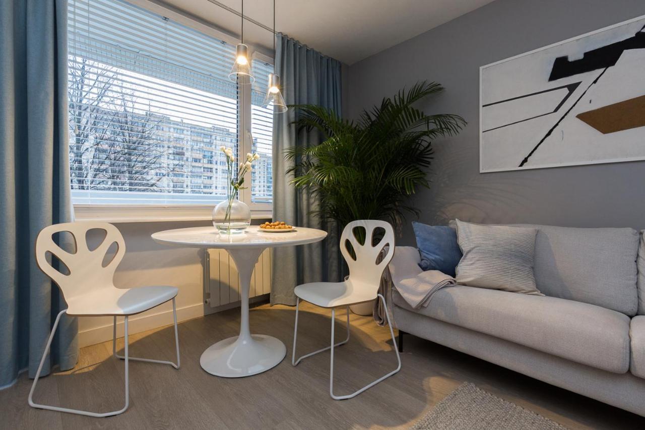 ורשה Apartament Bielany 3 Min From Metro With 5-Meals Per Day Diet Catering, Air Conditioning And Free Parking מראה חיצוני תמונה